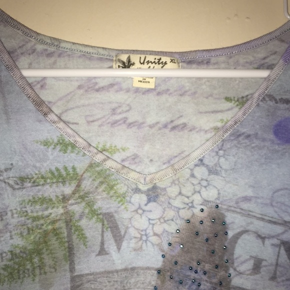 Shirt - Picture 3 of 4